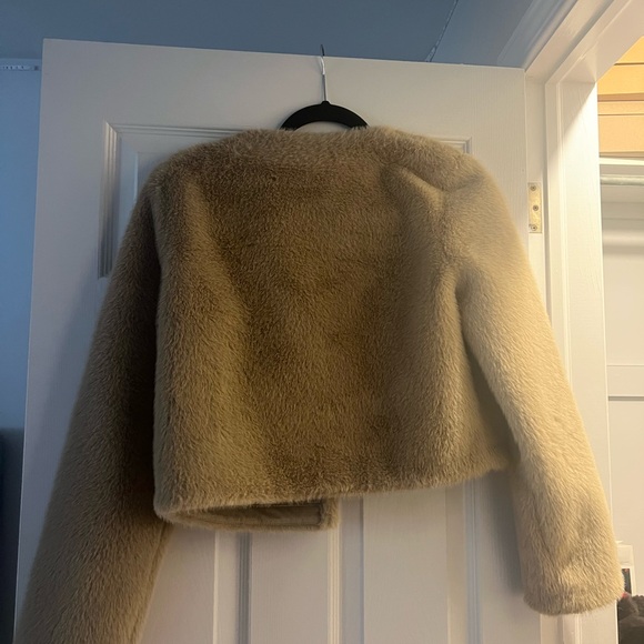 Zara Cream/beige Faux Fur Jacket - Picture 3 of 3